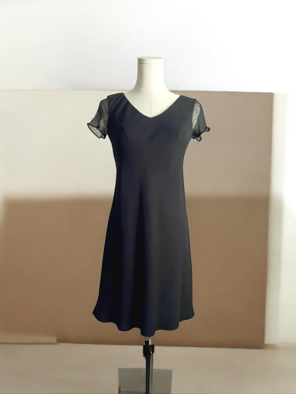 Jones Wear Black Midi Dress with Sheer Short Sleeves